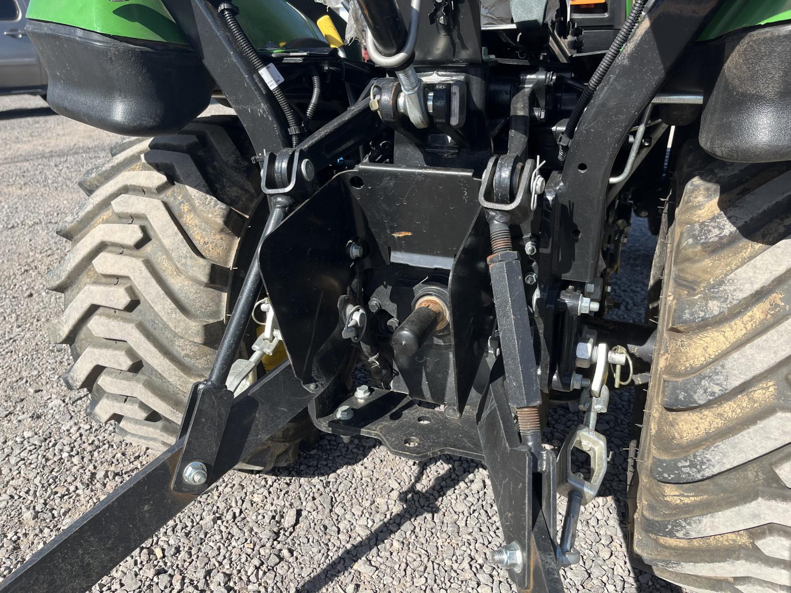 ./imagenes/INVOICE/2019/17516/TRACTOR JOHN DEERE 1025R (7).JPG